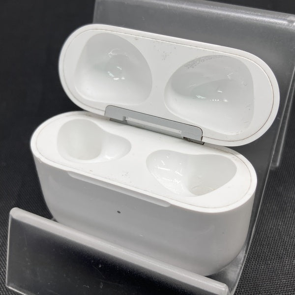 【中古】AirPods Lightning 充電ケース (第3世代)【秋葉原】