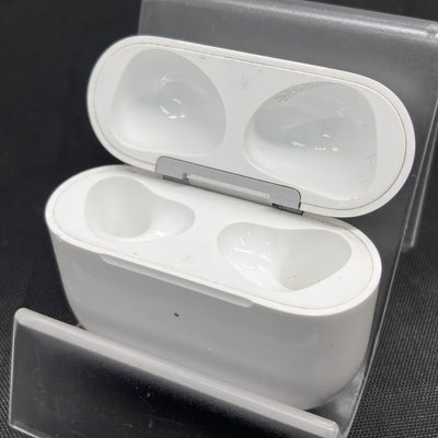【中古】AirPods Lightning 充電ケース (第3世代)【秋葉原】