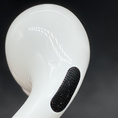 【中古】MagSafe充電ケース(USB-C)付きAirPods Pro(第2世代) MTJV3JA【秋葉原】