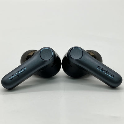 【中古】Air Pro 4 - Black【秋葉原】