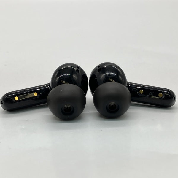 【中古】Air Pro 4 - Black【秋葉原】