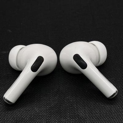 【中古】MagSafe充電ケース(USB-C)付きAirPods Pro(第2世代) MTJV3JA【秋葉原】