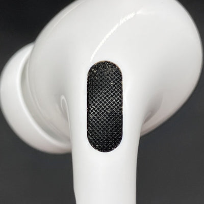 【中古】MagSafe充電ケース(USB-C)付きAirPods Pro(第2世代) MTJV3JA【秋葉原】