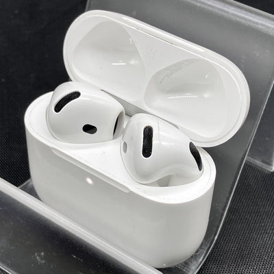 【中古】AirPods 4 MXP93J/A（アクティブノイズキャンセリング搭載）【秋葉原】