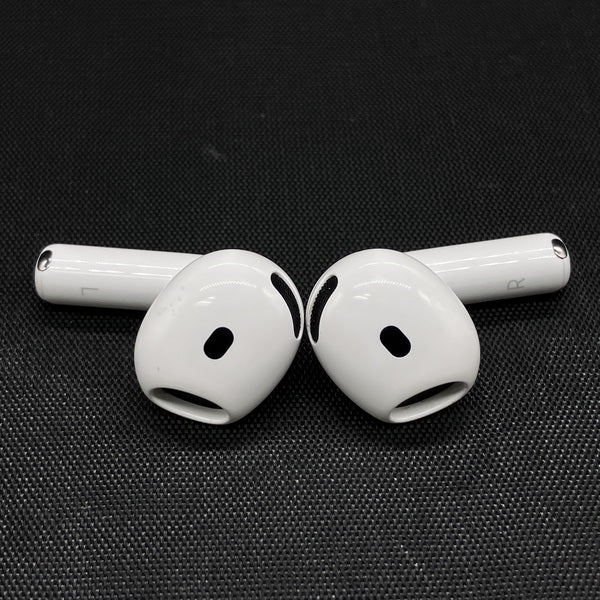 【中古】AirPods 4 MXP93J/A（アクティブノイズキャンセリング搭載）【秋葉原】