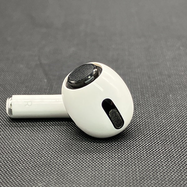 【中古】AirPods Pro （R側）【秋葉原】