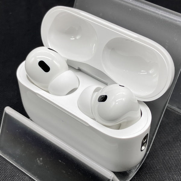 【中古】MagSafe充電ケース(USB-C)付きAirPods Pro(第2世代) MTJV3JA【秋葉原】