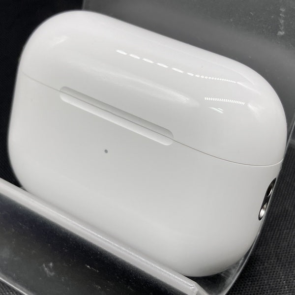 【中古】MagSafe充電ケース(USB-C)付きAirPods Pro(第2世代) MTJV3JA【秋葉原】