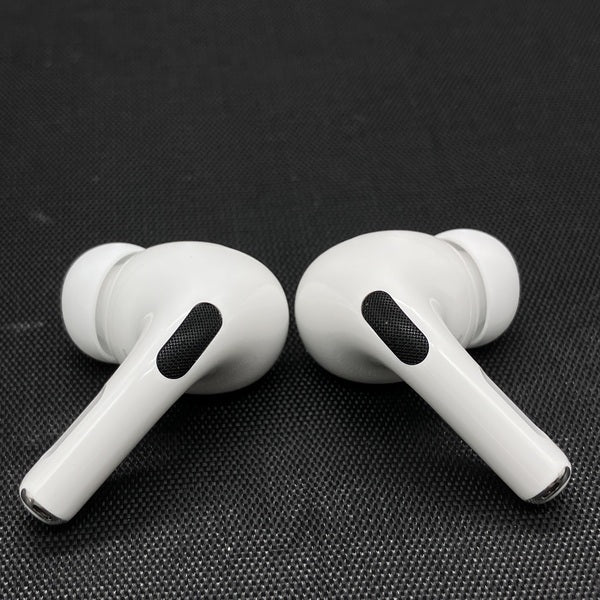 【中古】MagSafe充電ケース(USB-C)付きAirPods Pro(第2世代) MTJV3JA【秋葉原】