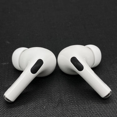 【中古】MagSafe充電ケース(USB-C)付きAirPods Pro(第2世代) MTJV3JA【秋葉原】