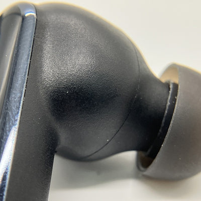 【中古】LIVE BEAM 3 ブラック【JBLLIVEBEAM3BLK】【秋葉原】