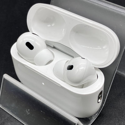 【中古】MagSafe充電ケース(USB-C)付きAirPods Pro(第2世代) MTJV3JA【秋葉原】