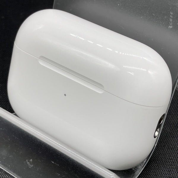 【中古】MagSafe充電ケース(USB-C)付きAirPods Pro(第2世代) MTJV3JA【秋葉原】