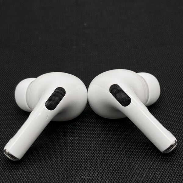 【中古】MagSafe充電ケース(USB-C)付きAirPods Pro(第2世代) MTJV3JA【秋葉原】