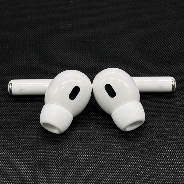 【中古】MagSafe充電ケース(USB-C)付きAirPods Pro(第2世代) MTJV3JA【秋葉原】
