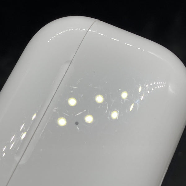 【中古】MagSafe充電ケース(USB-C)付きAirPods Pro(第2世代) MTJV3JA【秋葉原】