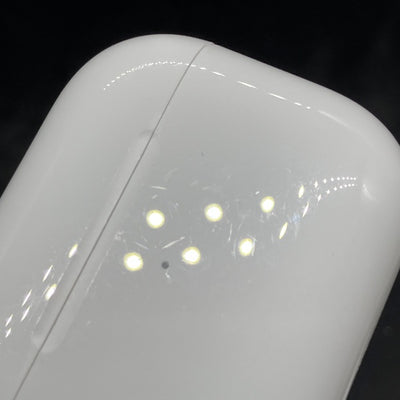 【中古】MagSafe充電ケース(USB-C)付きAirPods Pro(第2世代) MTJV3JA【秋葉原】