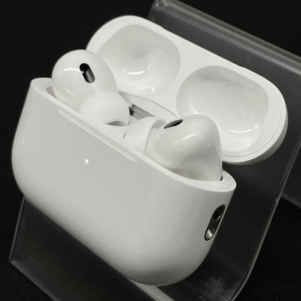 【中古】MagSafe充電ケース(USB-C)付きAirPods Pro(第2世代) MTJV3JA【秋葉原】