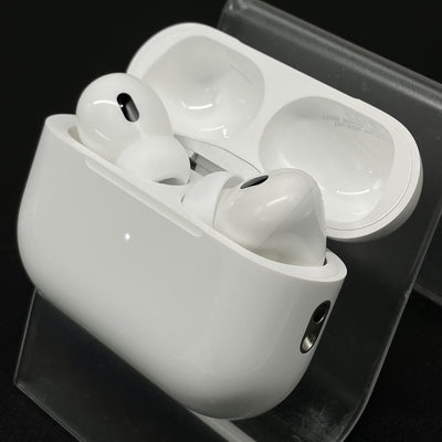 【中古】MagSafe充電ケース(USB-C)付きAirPods Pro(第2世代) MTJV3JA【秋葉原】