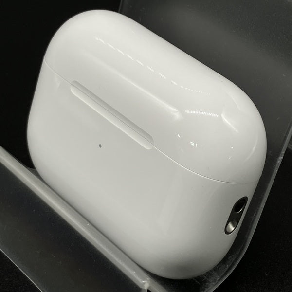 【中古】MagSafe充電ケース(USB-C)付きAirPods Pro(第2世代) MTJV3JA【秋葉原】