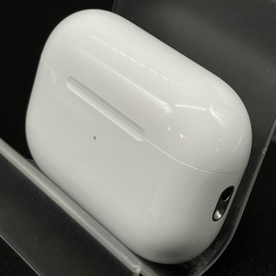 【中古】MagSafe充電ケース(USB-C)付きAirPods Pro(第2世代) MTJV3JA【秋葉原】