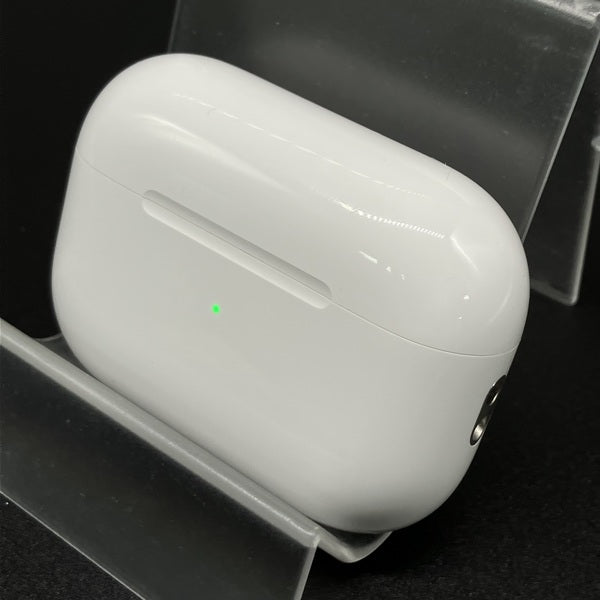 【中古】MagSafe充電ケース(USB-C)付きAirPods Pro(第2世代) MTJV3JA【秋葉原】