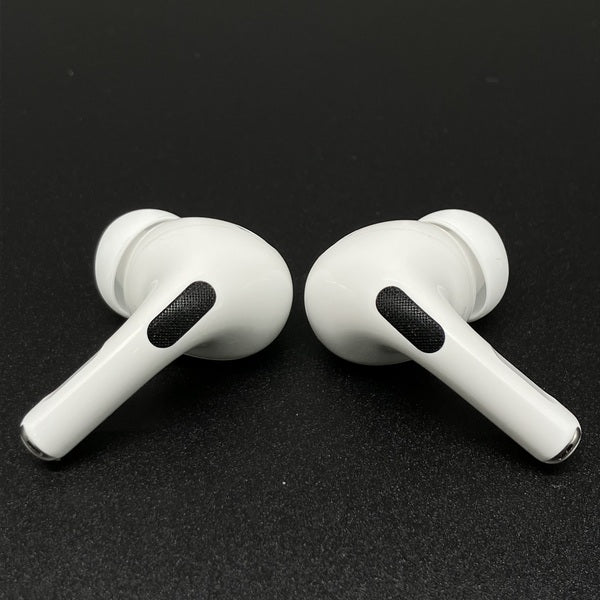 【中古】MagSafe充電ケース(USB-C)付きAirPods Pro(第2世代) MTJV3JA【秋葉原】