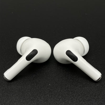 【中古】MagSafe充電ケース(USB-C)付きAirPods Pro(第2世代) MTJV3JA【秋葉原】
