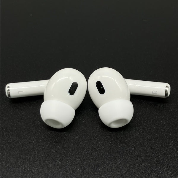 【中古】MagSafe充電ケース(USB-C)付きAirPods Pro(第2世代) MTJV3JA【秋葉原】