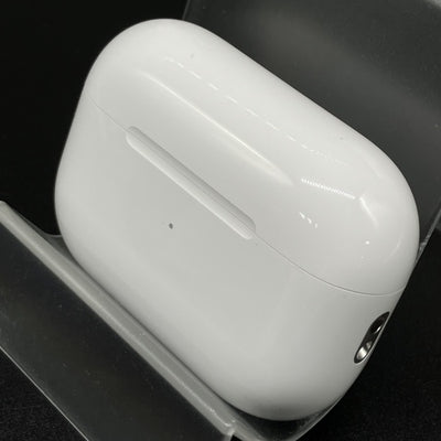 【中古】MagSafe充電ケース(USB-C)付きAirPods Pro(第2世代) MTJV3JA【秋葉原】