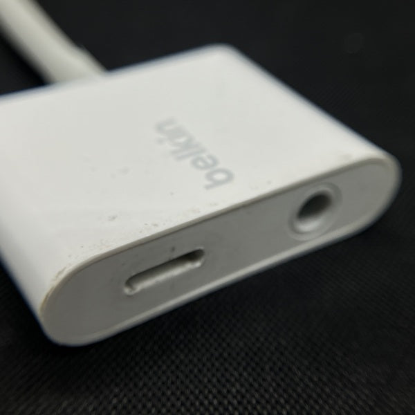 【中古】Belkin Lightning Audio + Charge Rockstar【秋葉原】