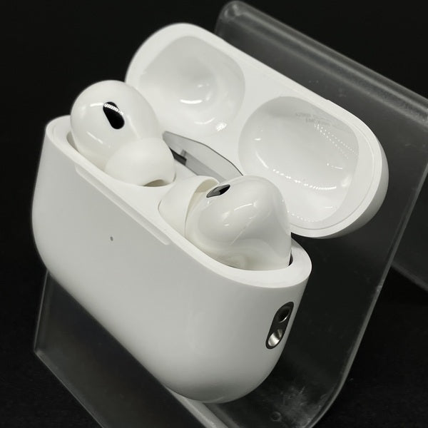 【中古】MagSafe充電ケース(USB-C)付きAirPods Pro(第2世代) MTJV3JA【秋葉原】