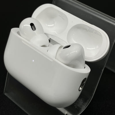 【中古】MagSafe充電ケース(USB-C)付きAirPods Pro(第2世代) MTJV3JA【秋葉原】