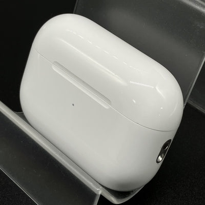【中古】MagSafe充電ケース(USB-C)付きAirPods Pro(第2世代) MTJV3JA【秋葉原】