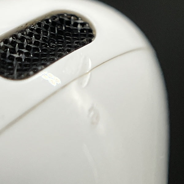 【中古】MagSafe充電ケース(USB-C)付きAirPods Pro(第2世代) MTJV3JA【秋葉原】