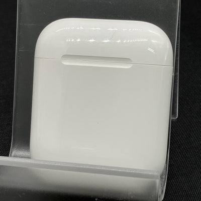 【中古】AirPods with Wireless Charging Case  MRXJ2J-A【秋葉原】