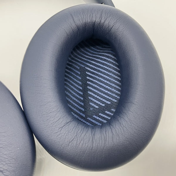 BOSE QuietComfort35Ⅱ 特注品 美品 Bose QuietComfort 35 II Wireless Headphones Limited Edition