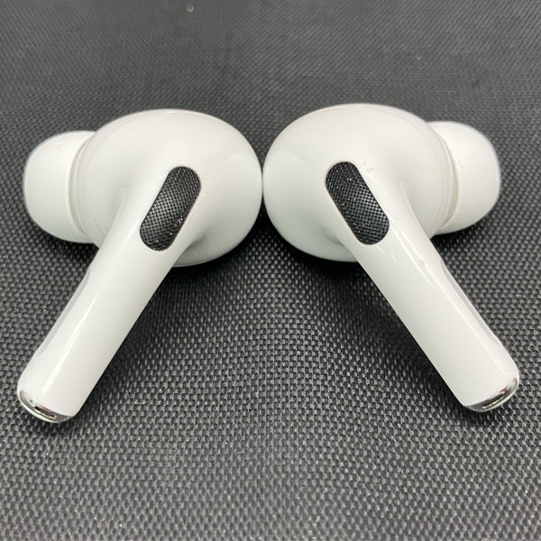 【中古】MagSafe充電ケース(USB-C)付きAirPods Pro(第2世代) MTJV3JA【秋葉原】