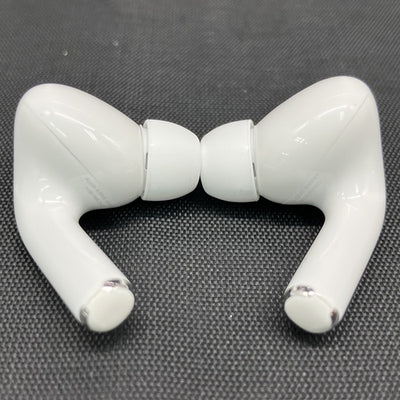 【中古】MagSafe充電ケース(USB-C)付きAirPods Pro(第2世代) MTJV3JA【秋葉原】