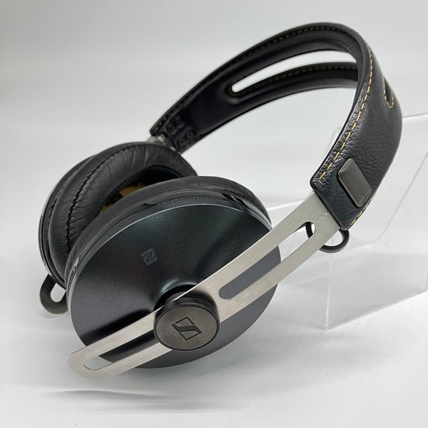 【中古】M2 AEBT BLACK【秋葉原】