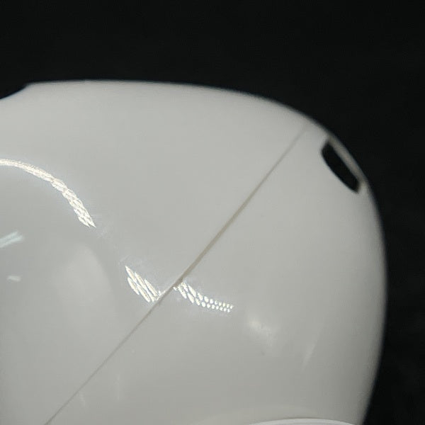 【中古】MagSafe充電ケース(USB-C)付きAirPods Pro(第2世代) MTJV3JA【秋葉原】