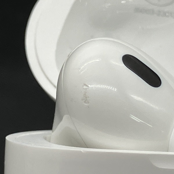 【中古】MagSafe充電ケース(USB-C)付きAirPods Pro(第2世代) MTJV3JA【仙台】