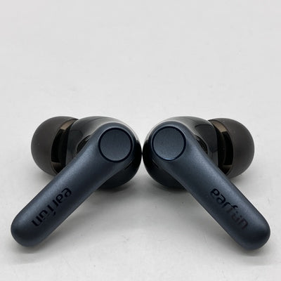 【中古】Air Pro 4 - Black【日本橋】
