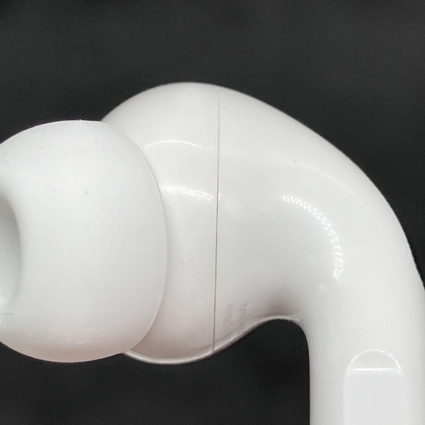 【中古】AirPods Pro (第2世代) MQD83J/A【日本橋】