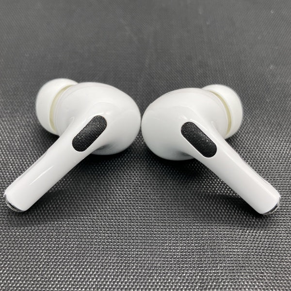 【中古】AirPods Pro (第2世代) MQD83J/A【日本橋】