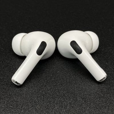 【中古】MagSafe充電ケース(USB-C)付きAirPods Pro(第2世代) MTJV3JA【秋葉原】