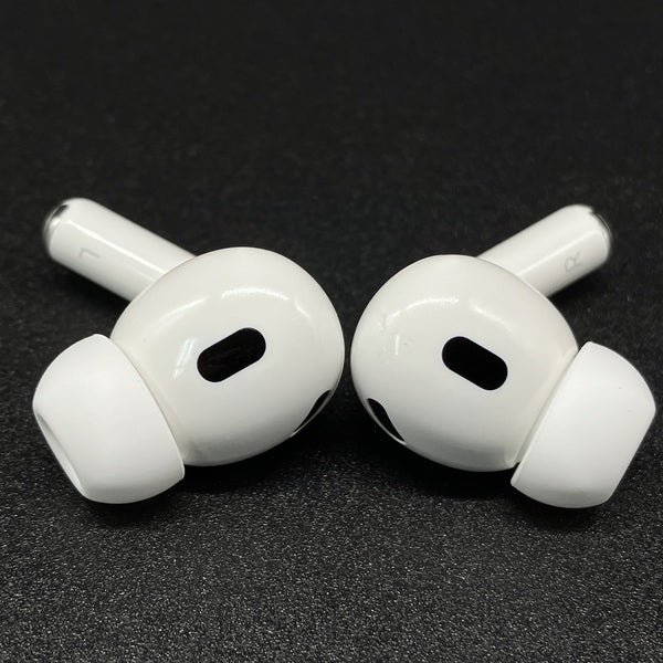 【中古】MagSafe充電ケース(USB-C)付きAirPods Pro(第2世代) MTJV3JA【秋葉原】
