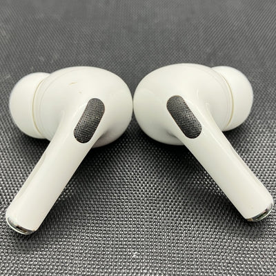 【中古】Apple AirPods Pro MLWK3J/A  (2021/Magsafe)【秋葉原】