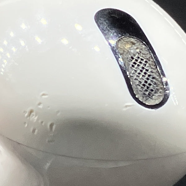 【中古】Apple AirPods Pro MLWK3J/A  (2021/Magsafe)【秋葉原】