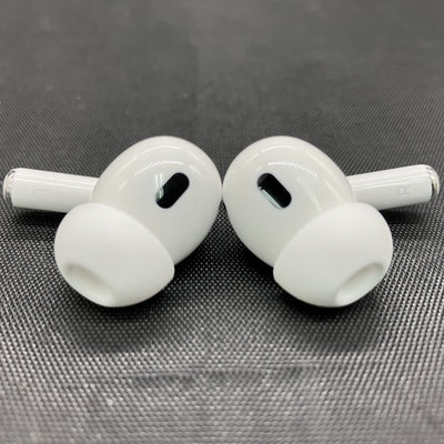 【中古】MagSafe充電ケース(USB-C)付きAirPods Pro(第2世代) MTJV3JA【秋葉原】